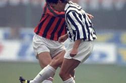 开云体育在线-AC米兰鏖战曼联，托雷斯制霸全场的简单介绍