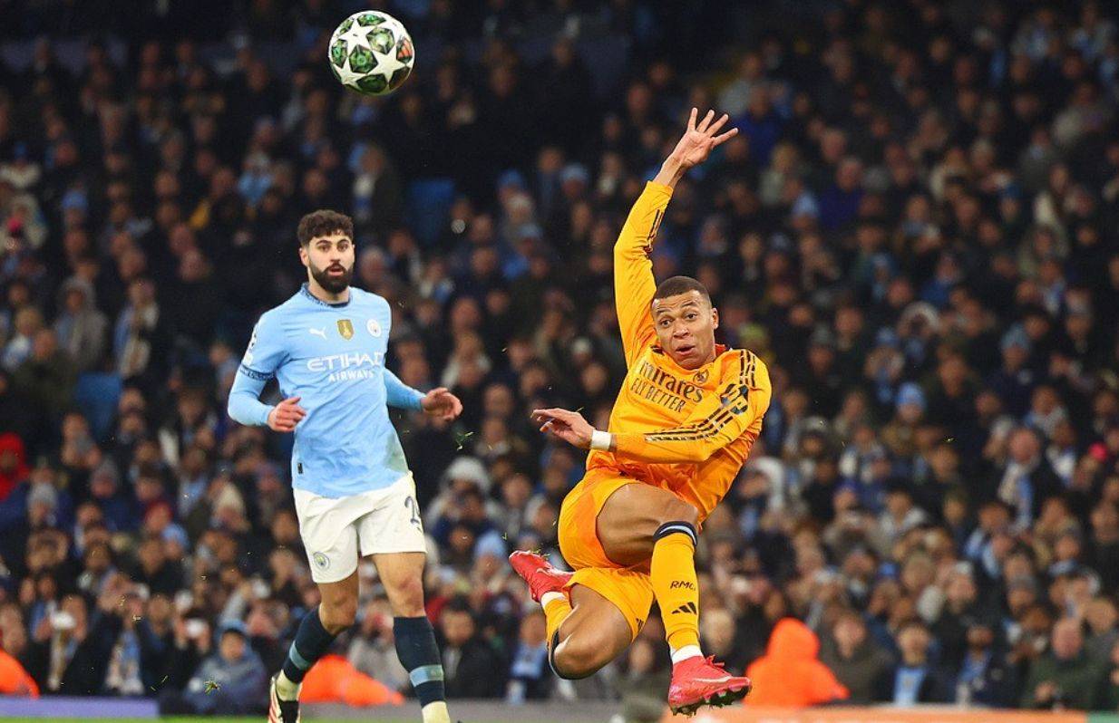 包含阿根廷绝地反击巴萨，姆巴佩爆发神勇的词条